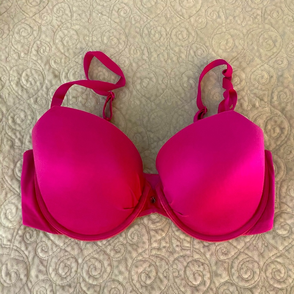 Victoria’s Secret 36DD bra